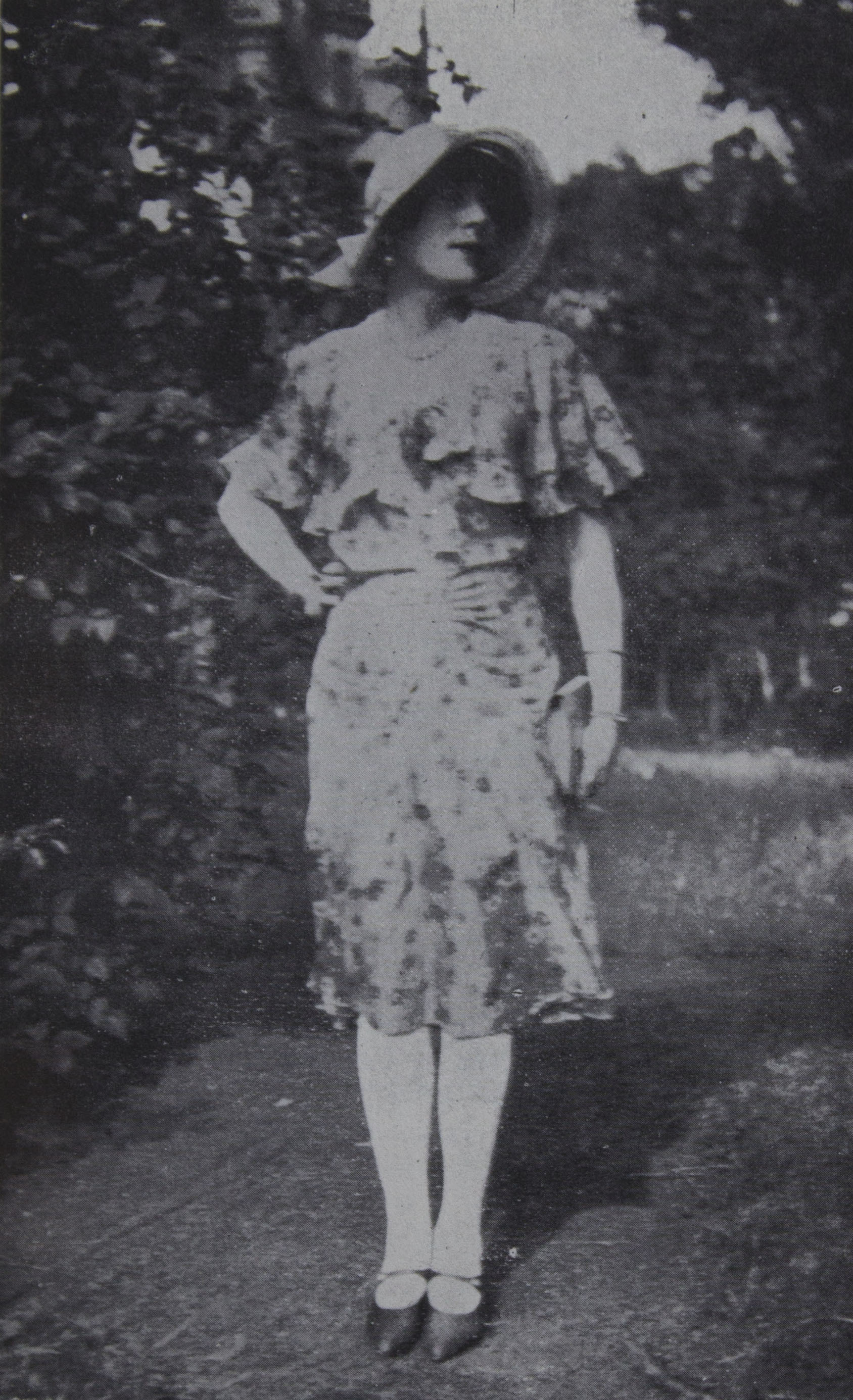 
                  LILI ELBE IN THE WOMEN'S CLINIC, DRESDEN, 1930